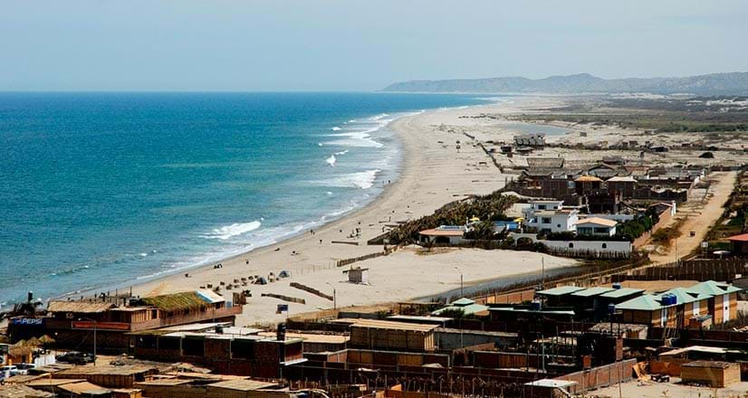 Vista panoramica del balneario de Mancora